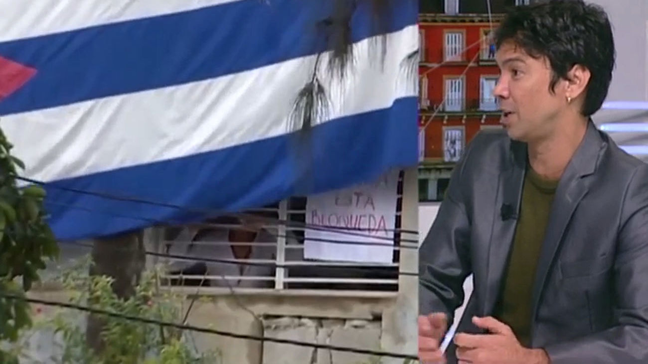 Yunior García: "Si alguien no quiere llamar dictadura al régimen cubano, existen otras palabras: tiranía o mafia"