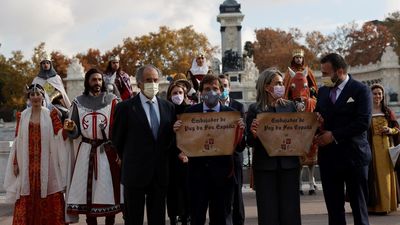 La nueva temporada del parque temático ‘Puy du Fou’ desembarca en el Retiro