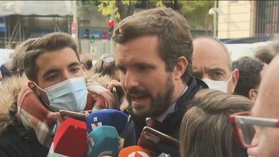 Casado ofrece a Sánchez un 155 educativo para hacer cumplir el fallo del castellano en Cataluña