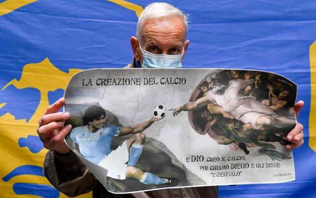 Homenaje a Maradona en Nápoles / EFE