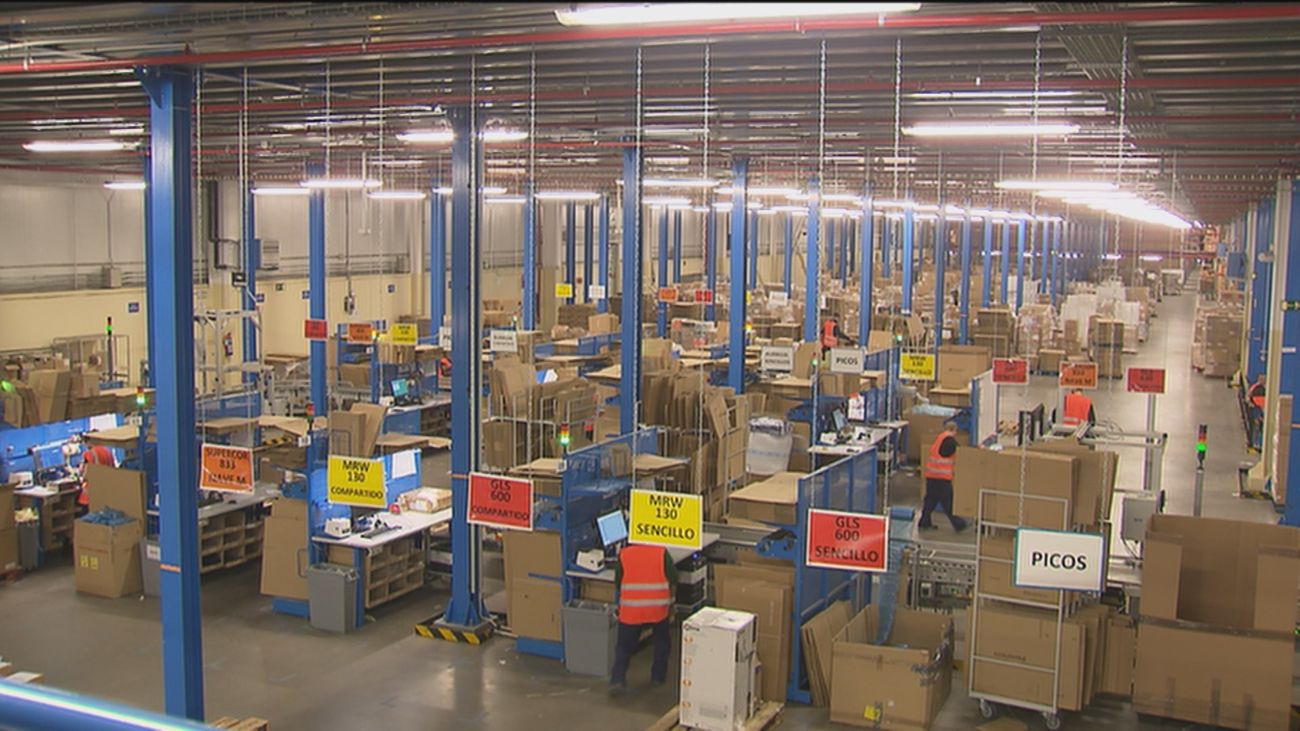 Amazon, a pleno rendimiento por el Black Friday en San Fernando de Henares