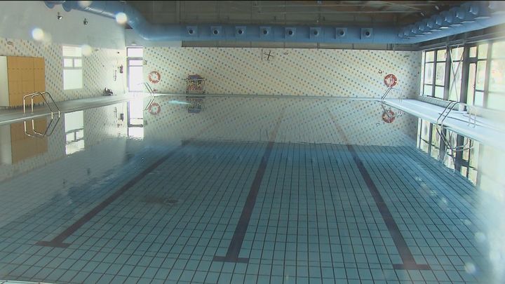 Los vecinos de Brunete ya tienen nueva piscina municipal pero sin poder disfrutarla