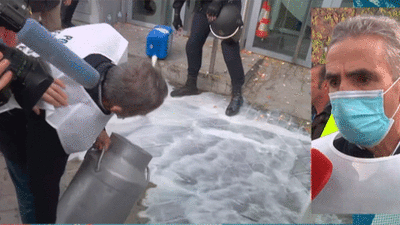 El sector lácteo protesta en Madrid ante "la ruina de las granjas"