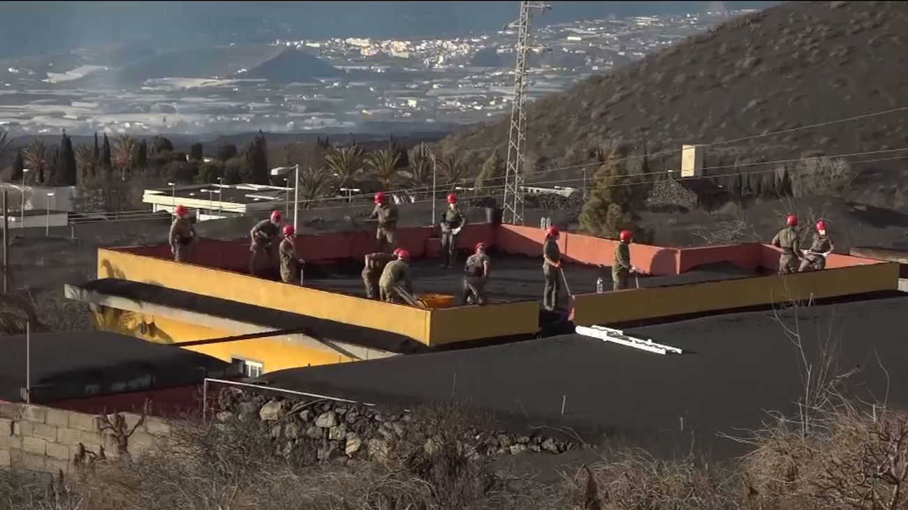 Preocupación en La Palma por los efectos de la lluvia en las  cenizas del volcán