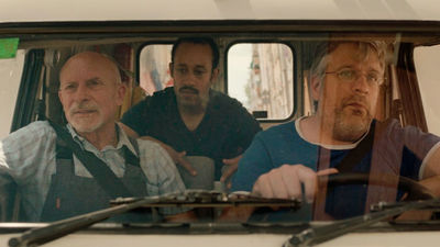 De fontaneros a actores en ‘Seis días corrientes’