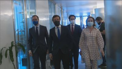 La oposición denuncia las cesiones a los nacionalistas y Casado califica las negociaciones como "un bazar"