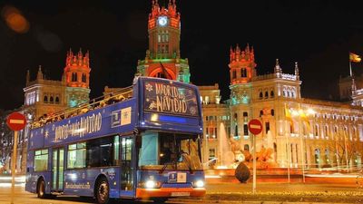 Naviluz lo vuelve a hacer: venta masiva de entradas para viajar en el bus de la Navidad de Madrid