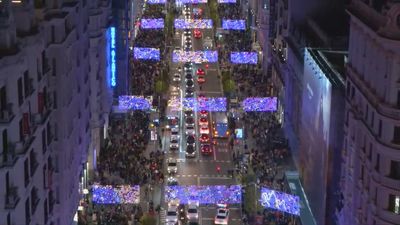 Así luce la Gran Vía recién iluminada desde lo alto