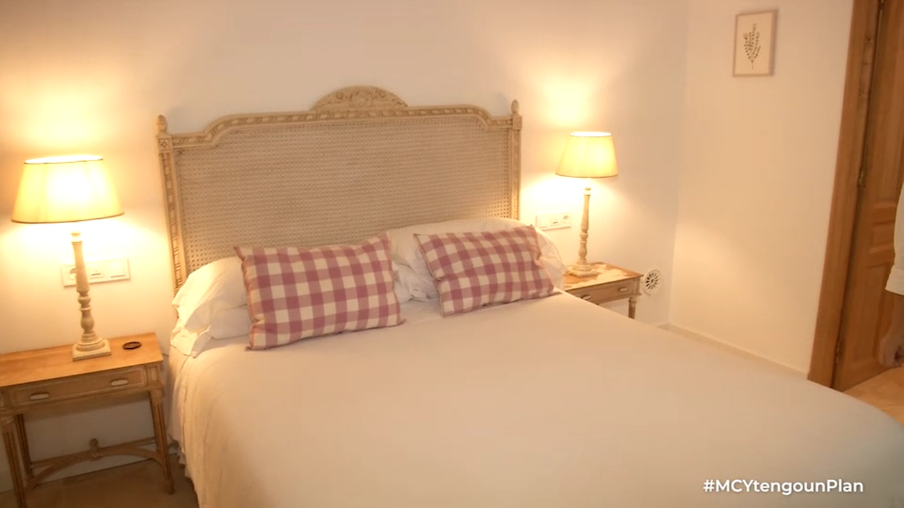 Lo más especial del Hotel El Bálsamo es su piscina salina dentro una cueva natural