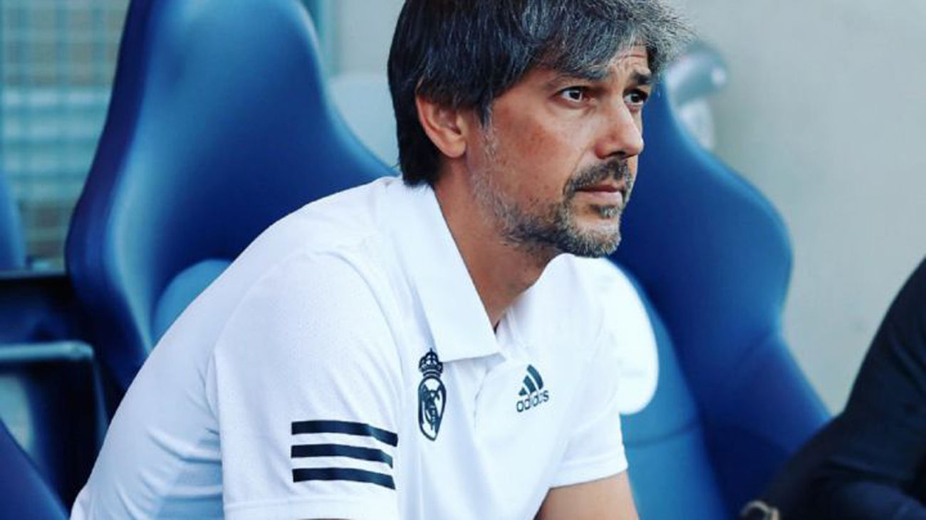 El Real Madrid despide a Aznar y pone a Toril al mando del femenino