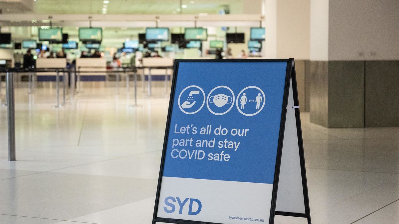 Lío con los españoles 'atrapados' por culpa de la variante ómicron