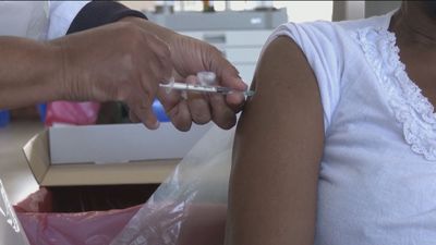 La Comunidad de Madrid notifica 903 casos y un fallecido por Covid en 24 horas