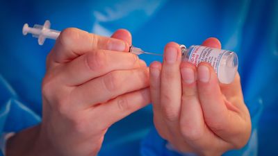 Pfizer o Modena... ¿Cuál es mejor?