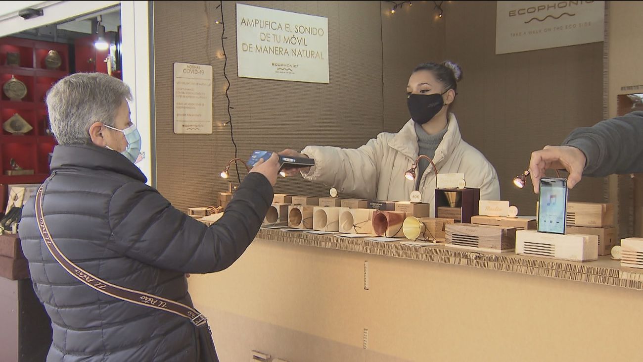 Arranca la Feria de Artesanía del Paseo de Recoletos, hasta el 30 de diciembre