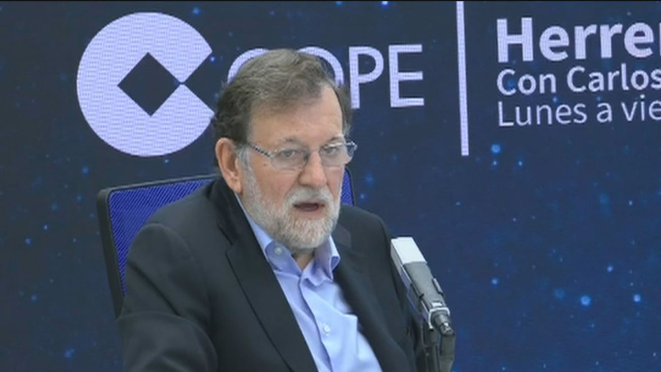 Rajoy apoya la vuelta del Rey Juan Carlos: "Es el artífice de la transición a la democracia en España"