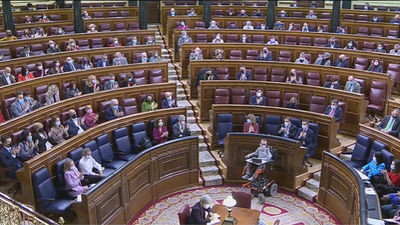 Duras críticas al Gobierno por la Ley de Seguridad, la sentencia del castellano en Cataluña y la mala situación económica