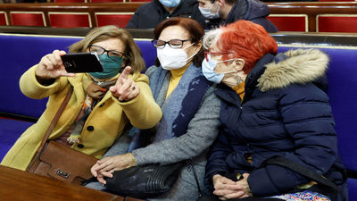 Menos de 400 visitantes en la primera jornada de puertas abiertas del Senado