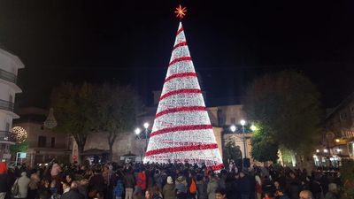 Arganda estrena esta Navidad un 'minirecinto ferial' con tobogán de hielo