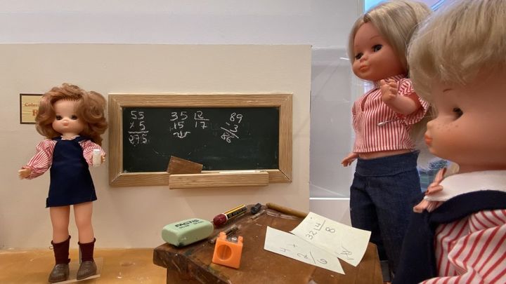 Una exposición recuerda en Tetuán la historia de la muñeca Nancy y del Madelman