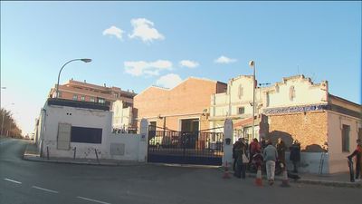 Los vecinos de Cuatro Vientos piden al Ayuntamiento que aleje los futuros cantones de limpieza de los pisos