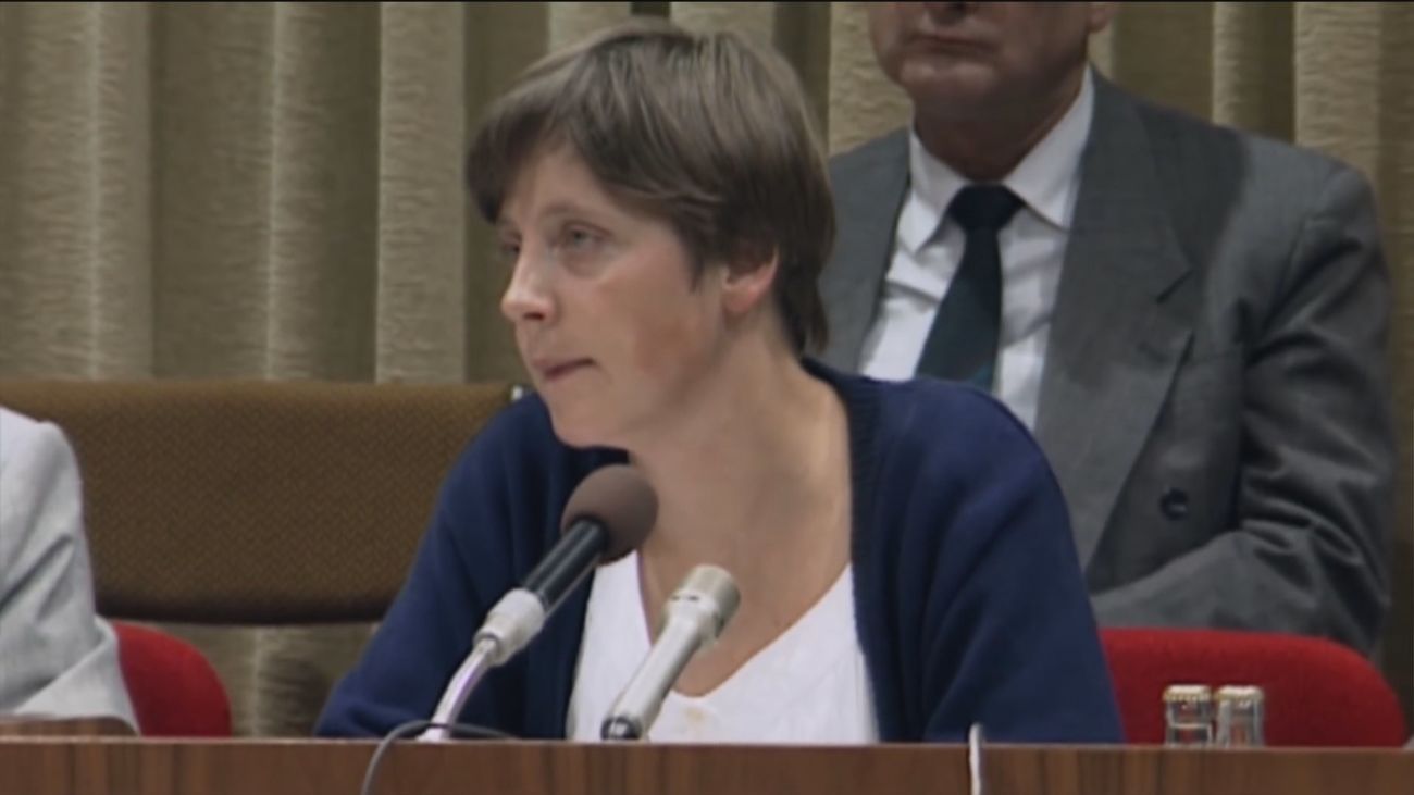 Las fuerzas armadas alemanas despiden a Merkel a ritmo de música 'punk'