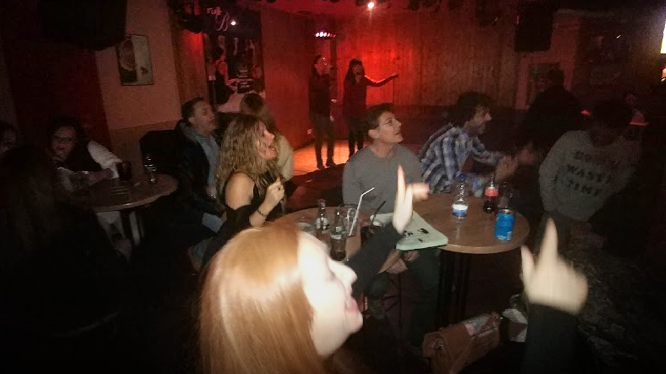 Este es el karaoke más veterano de Madrid, con casi 30 años de historia
