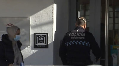 Pillan a dos ladrones escondidos en un armario y debajo la cama en una casa de Valdemoro