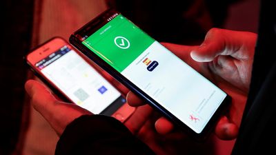 Denuncian una "campaña de redadas" de la Policía en discotecas de Valencia ante la exigencia del pasaporte covid