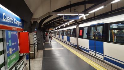 Metro y autobuses retrasan su hora  de inicio el 1 de enero hasta las 7 horas