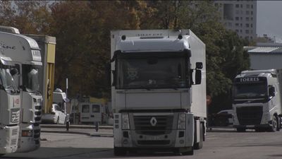 Los camioneros mantienen el paro convocado para antes de la Navidad