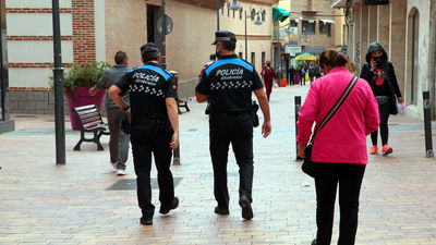 La Policía de Alcobendas enseña a sus mayores a evitar ser estafados