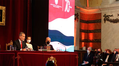 El Rey reivindica la lengua española “que suscita respeto y admiración en el mundo”