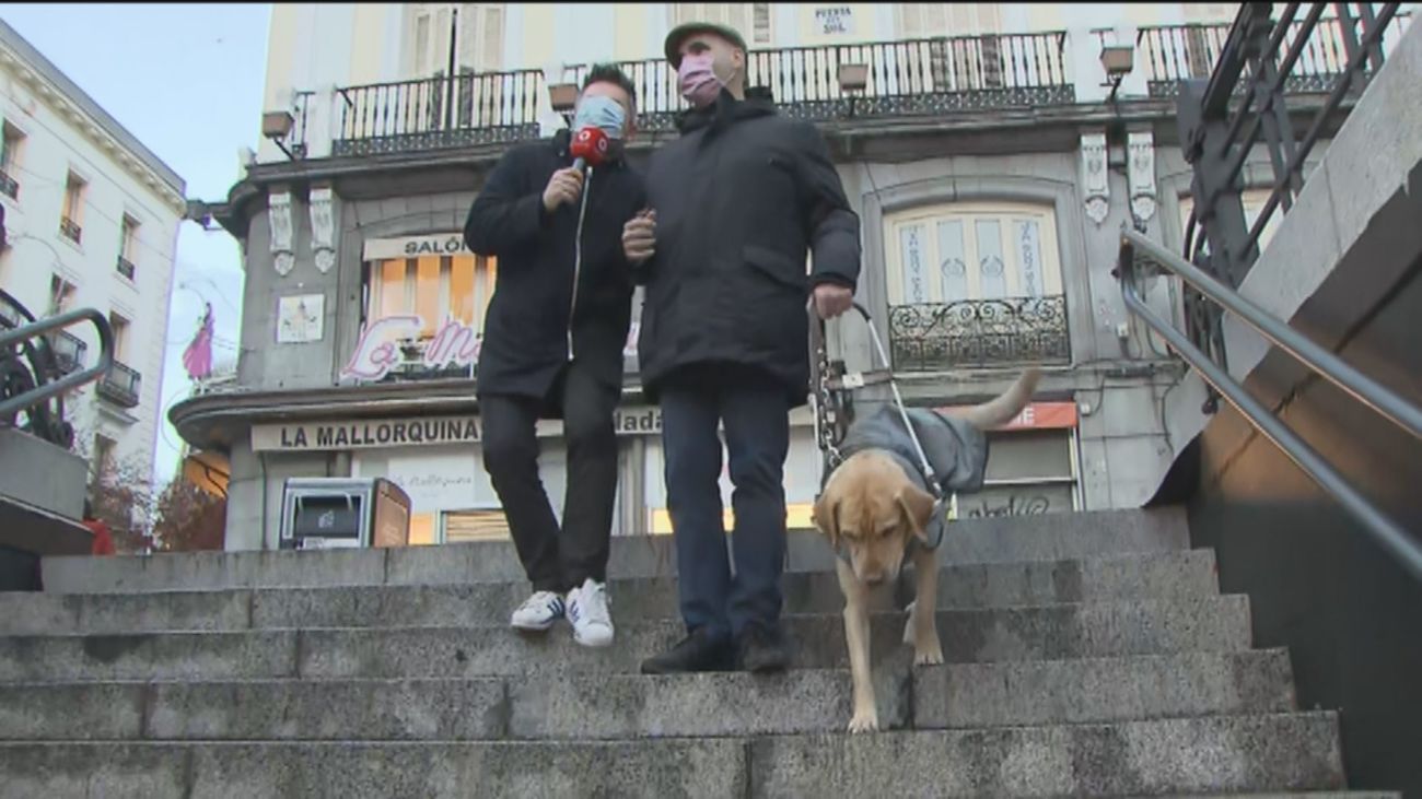 Las barreras arquitectónicas dificultan el día a día de las personas ciegas: “El perro guía es fundamental, no es una mascota”