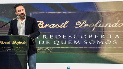 Abascal promueve en Brasil su "alianza de todos los patriotas del mundo"