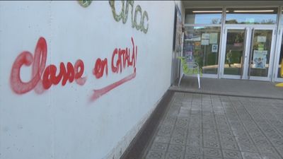 Ayuso ofrece acoger en Madrid a los niños que quieran estudiar en castellano