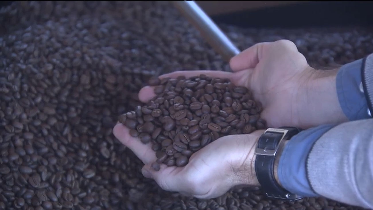 Tomarnos un café en el bar puede llegar a costarnos los dos euros en 2022