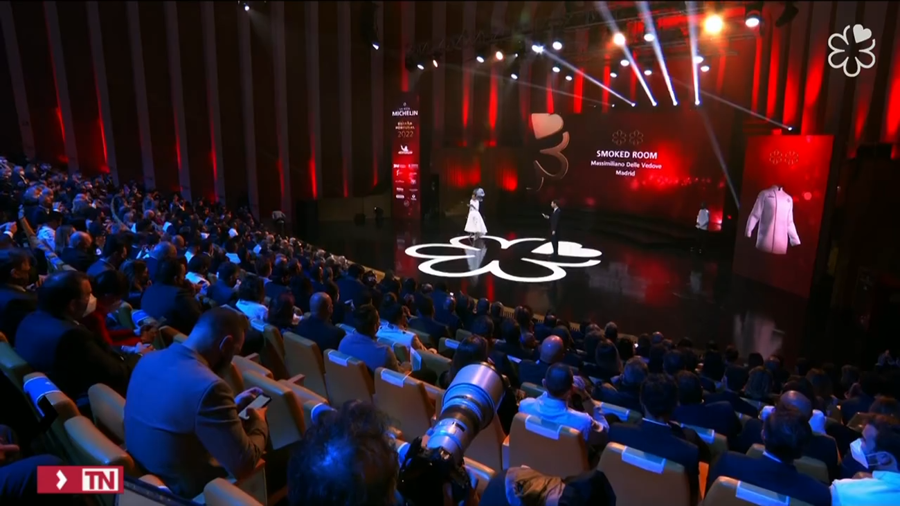 El restaurante madrileño 'Smoked Room', de Dani García,  rompe moldes y recibe dos estrellas michelín a la vez