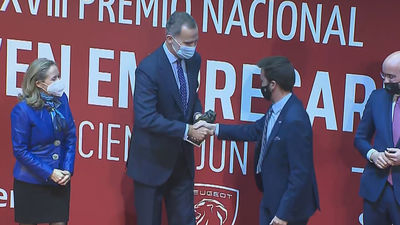 El Rey elogia a los jóvenes empresarios y su esfuerzo: “Sois protagonistas de la modernización”