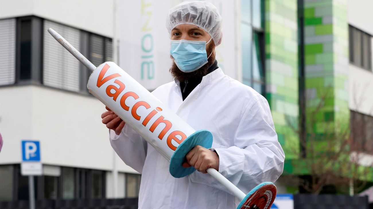 Alemania empieza a ver luz al final del túnel, aunque prevé una escasez de vacunas