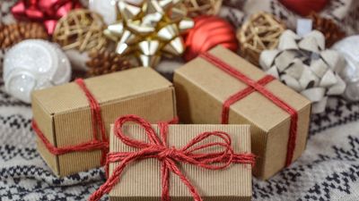 ¿Cómo escoger el árbol, la iluminación o los regalos para tener una Navidad sostenible?