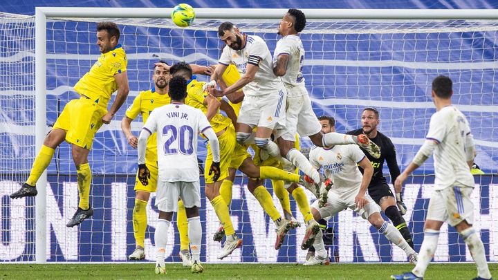 0-0. El muro del Cádiz frena al Real Madrid
