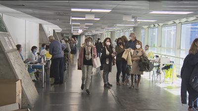 Ayuso pedirá que los contactos estrechos que estén vacunados no tengan que hacer cuarentena