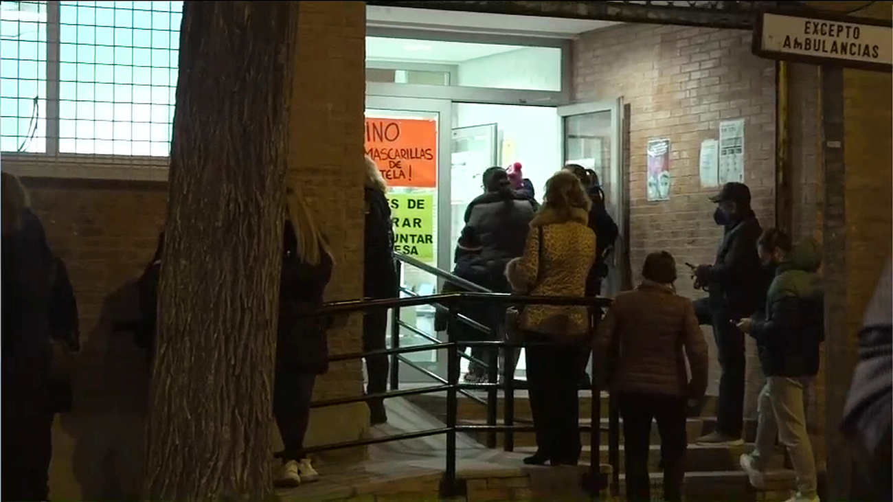 Sanidad autorizará más test de antígenos ante la falta de 'stock'