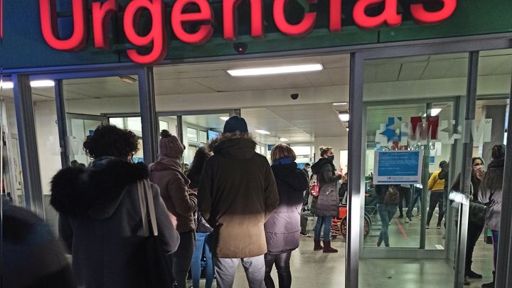 Madrid habilita puntos de test de antígenos, separados de las Urgencias, en 15 hospitales públicos