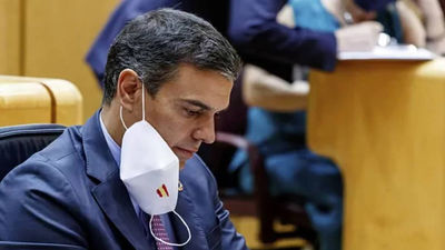 Crítica unánime de la clase política al Gobierno de recuperar las mascarillas en exteriores