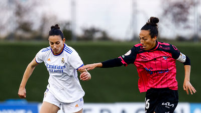 El Real Madrid femenino golea al Sporting de Huelva y el Barça al Madrid CFF