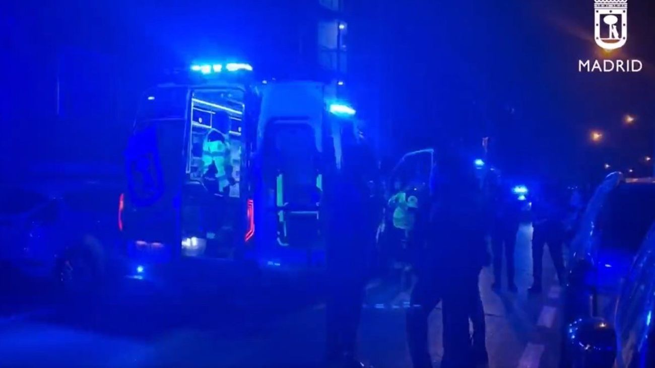 Buscan al hombre que apuñaló a otro en Carabanchel por recriminarle que llevara suelto un perro peligroso