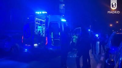 Buscan al hombre que apuñaló a otro en Carabanchel por recriminarle que llevara suelto un perro peligroso