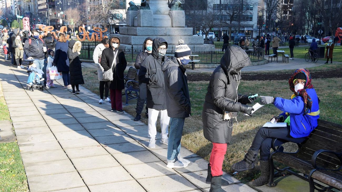 Aumentan las restricciones en Navidad en todo el mundo