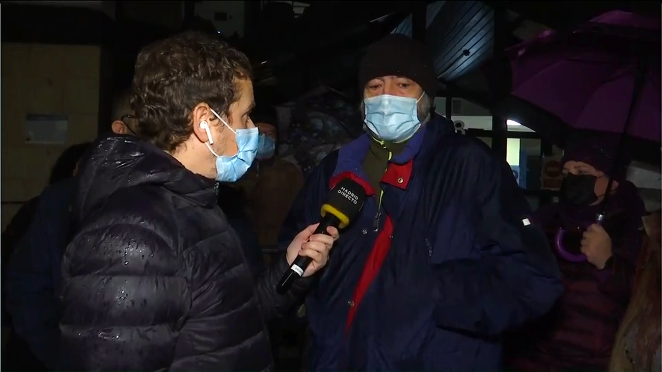 10 Años Nuevos abrazando a su perro por los petardos: "Creía que se me moría en brazos"